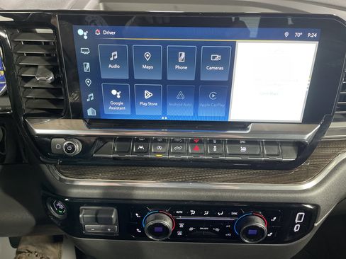 Used 2024 Chevrolet Silverado 1500 LT w/ Leather Package image 22