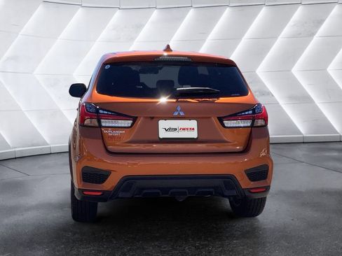 Used 2022 Mitsubishi Outlander Sport SE image 5