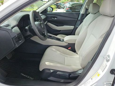 Certified 2025 Honda Accord LX image 10