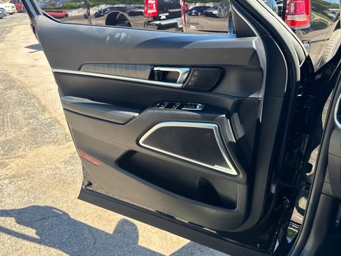 Used 2023 Kia Telluride SX Prestige AWD/4WD image 19