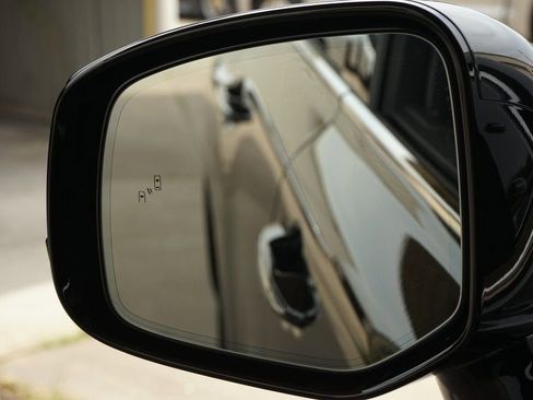 Used 2026 Lexus LX 600 4WD w/ Luxury Package image 27