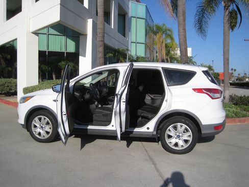 Used 2016 Ford Escape S FWD image 17