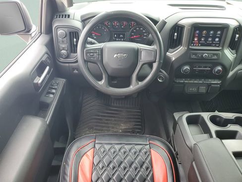 Used 2026 Chevrolet Silverado 1500 Custom Trail Boss AWD/4WD image 11