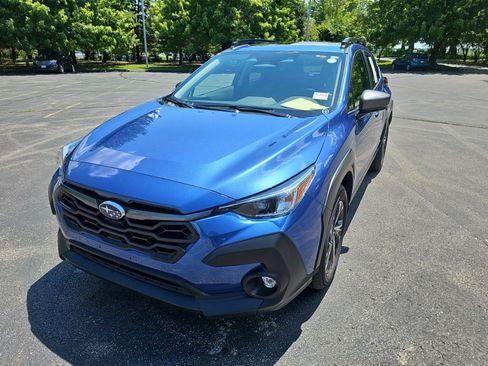 Used 2025 Subaru Crosstrek 2.5i Premium AWD/4WD image 2