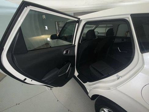 Used 2023 Kia Soul LX w/ Option Group 015 FWD image 21