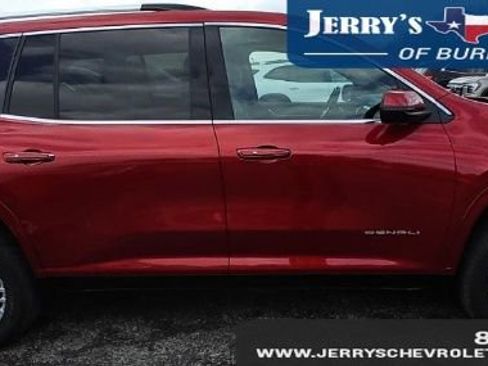 Used 2025 GMC Acadia Denali w/ LPO, Floor Liner Package image 4