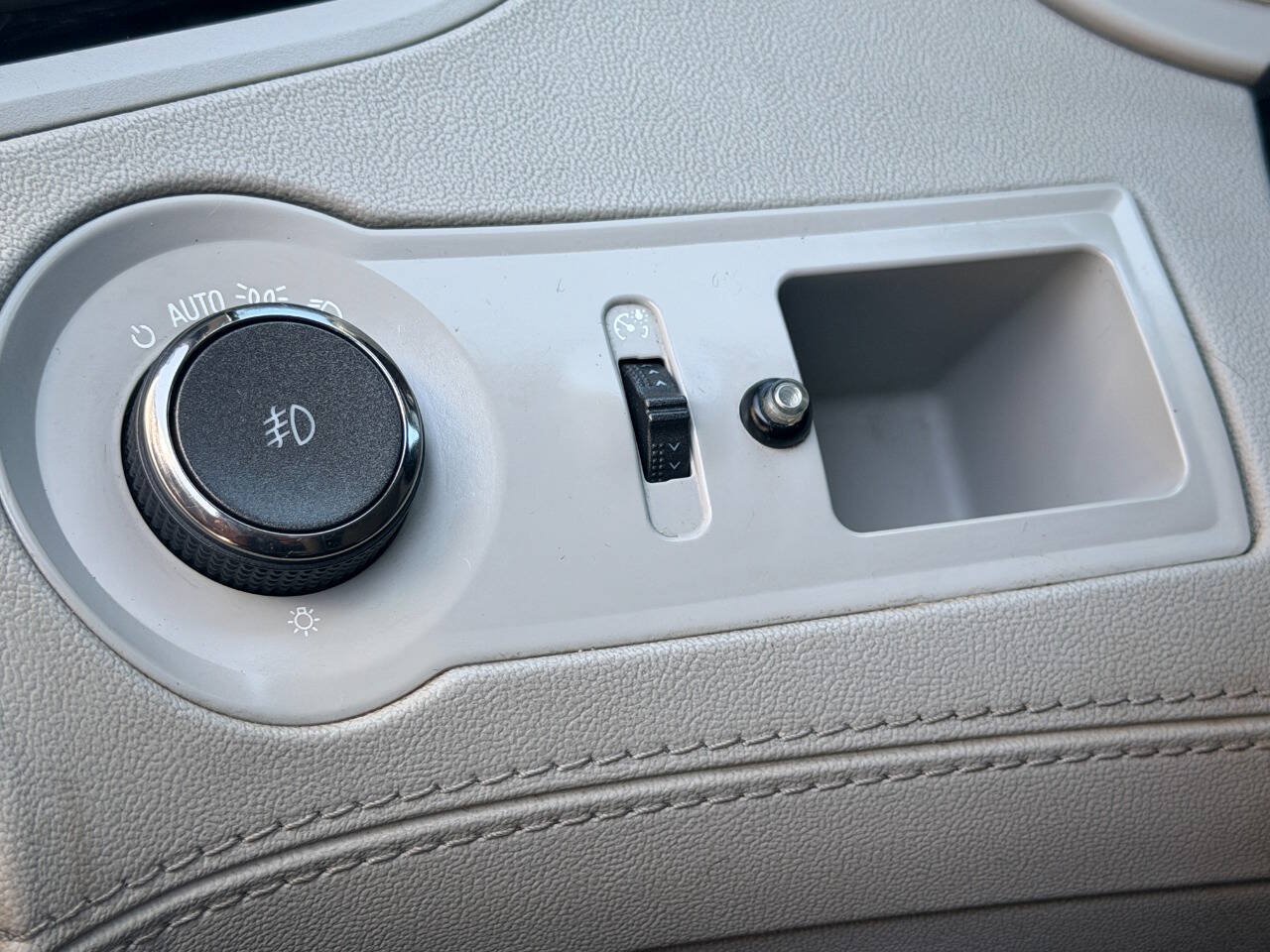 Used 2012 Buick LaCrosse Premium FWD image 37