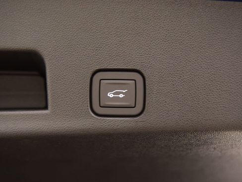 New 2026 Chevrolet Traverse LT w/ Driver Confidence Package FWD image 24