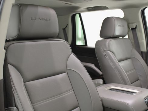 Used 2019 GMC Yukon Denali w/ Denali Ultimate Package image 54