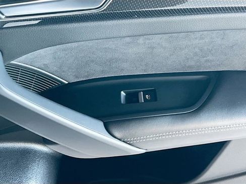 Used 2022 Audi SQ5 Premium Plus image 31