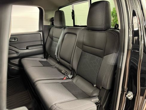 Used 2025 Nissan Frontier SV w/ SV Convenience Package image 30