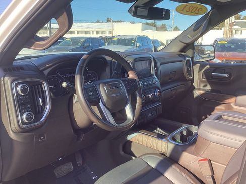 Used 2021 GMC Sierra 1500 Denali w/ Driver Alert Package II image 12