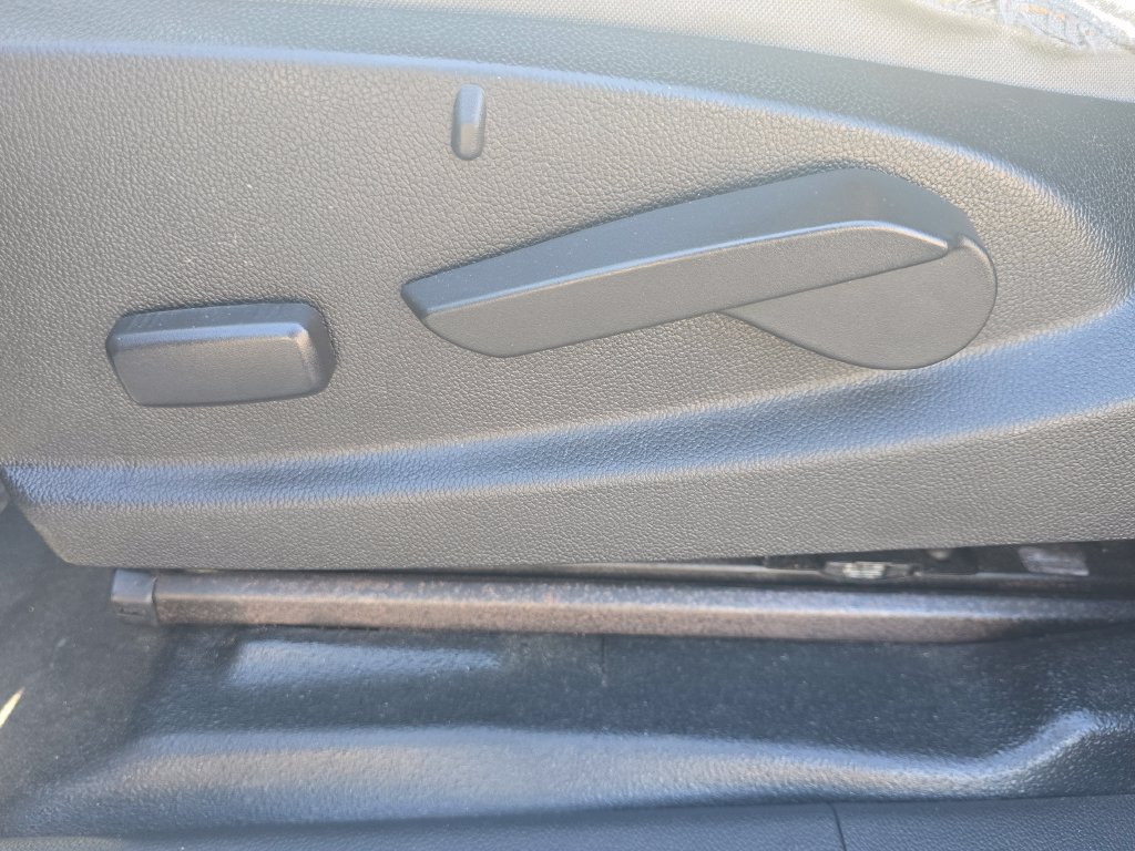 Used 2018 Chevrolet Colorado W/T RWD image 13