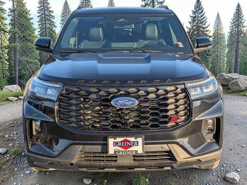 Certified 2025 Ford Explorer ST AWD/4WD image 9