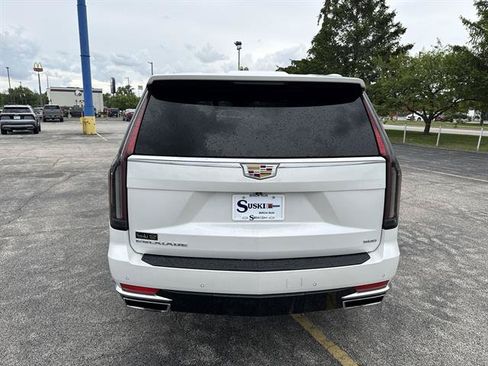 Used 2021 Cadillac Escalade Luxury AWD/4WD image 21