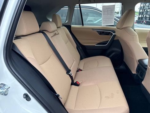 Used 2025 Toyota RAV4 LE AWD/4WD image 13