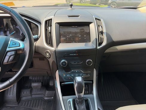 Used 2015 Ford Edge SEL w/ Equipment Group 201A AWD/4WD image 11