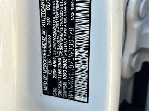 Used 2020 Mercedes-Benz GLB 250 GLB 250 image 34