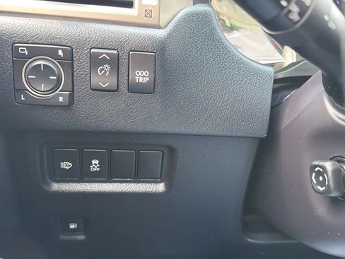 Used 2017 Lexus GX 460 Premium w/ Premium Package AWD/4WD image 15