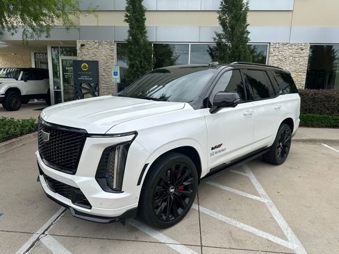 Used 2025 Cadillac Escalade V w/ LPO, ONYX Package image 1