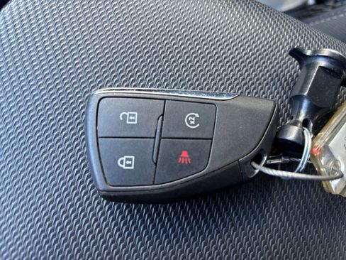 Used 2025 Chevrolet Equinox LT AWD/4WD image 22