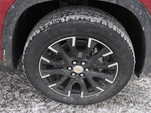 New 2026 Chevrolet Traverse LT w/ Sun and Wheel Package image 9