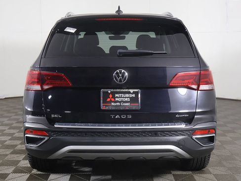Used 2022 Volkswagen Taos SEL w/ Panoramic Sunroof Package AWD/4WD image 13