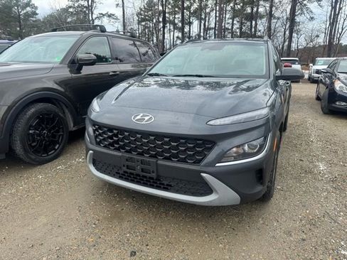 Used 2023 Hyundai Kona SEL image 6