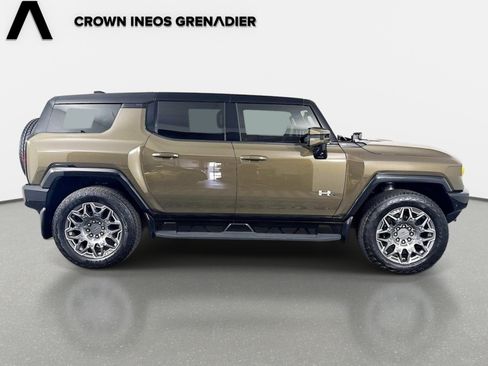 Used 2025 GMC Hummer EV 3X w/ LPO, Cargo Utility Package AWD/4WD image 4