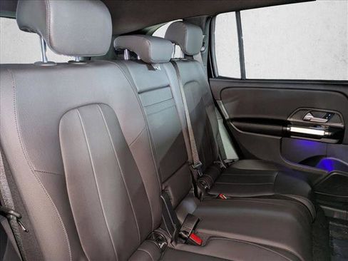 Certified 2025 Mercedes-Benz GLB 250 image 21