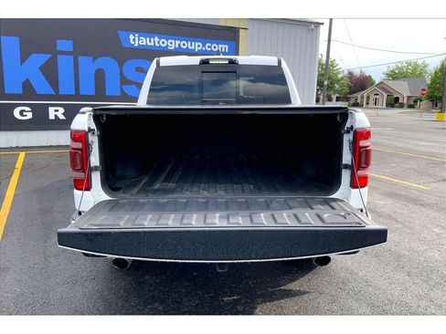 Used 2023 RAM 1500 Limited AWD/4WD image 11