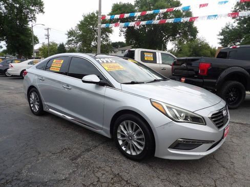 Used 2015 Hyundai Sonata Limited w/ Option Group 06 FWD image 3