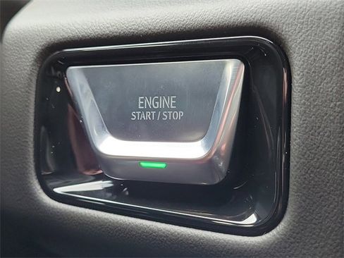 New 2026 GMC Yukon XL Elevation image 33