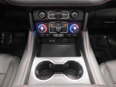 Used 2023 Chevrolet Tahoe RST image 31