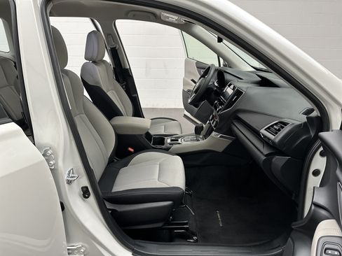 Used 2024 Subaru Forester AWD/4WD image 18
