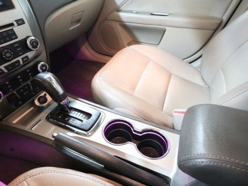 Used 2011 Ford Fusion SEL w/ 302A Rapid Spec Order Code image 15