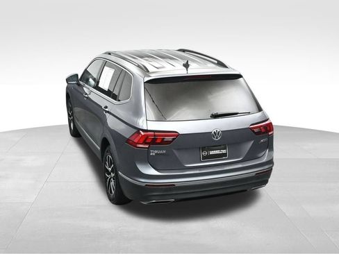 Used 2021 Volkswagen Tiguan SE AWD/4WD image 37