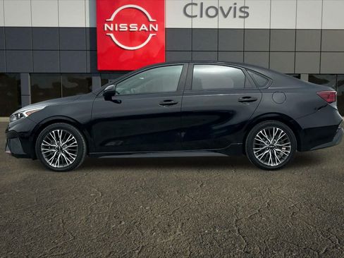 Used 2023 Kia Forte GT-Line w/ GT-Line Premium Package FWD image 6