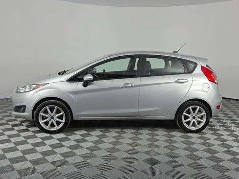 Used 2019 Ford Fiesta SE w/ Equipment Group 201A FWD image 4