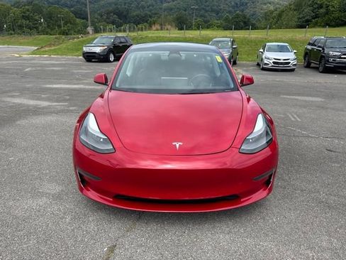Used 2023 Tesla Model 3 Standard Range RWD image 3