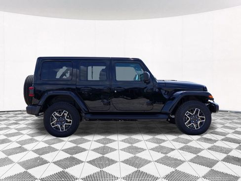 New 2026 Jeep Wrangler Unlimited Sahara AWD/4WD image 11