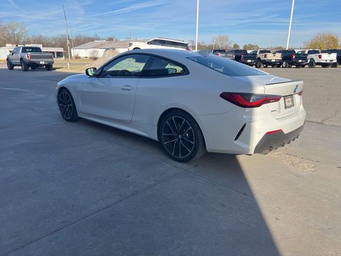 Used 2023 BMW 430i Coupe w/ M Sport Package image 7