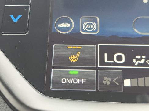 Certified 2024 Subaru Ascent Onyx Edition w/ Popular Package Onyx AWD/4WD image 11