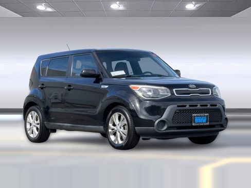 Used 2015 Kia Soul + FWD image 6