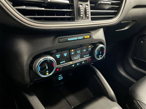 Used 2022 Ford Escape SEL image 15