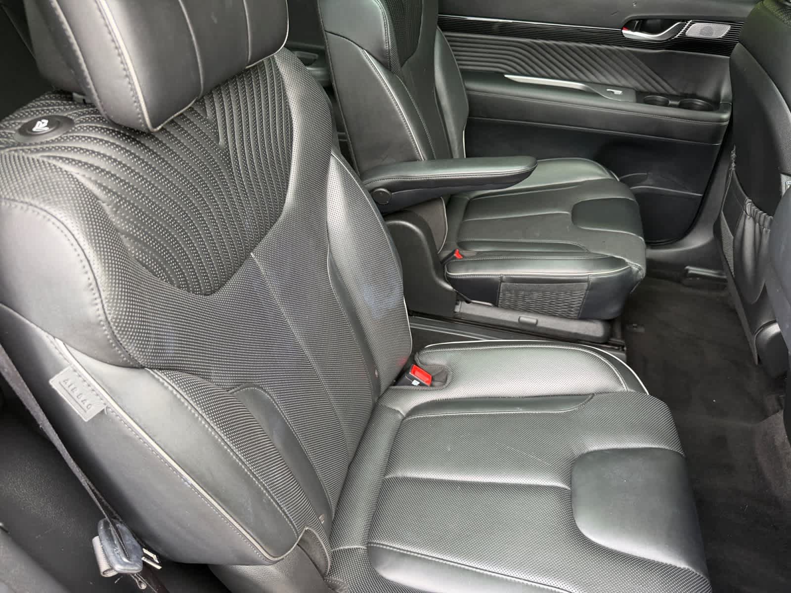 Used 2024 Hyundai Palisade Calligraphy AWD/4WD image 21