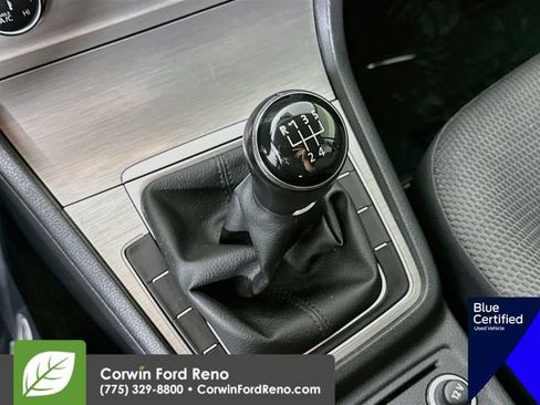 Used 2017 Volkswagen Golf S FWD image 19