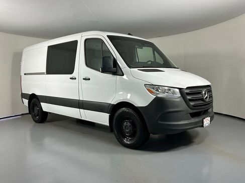 Used 2024 Mercedes-Benz Sprinter 2500 image 1