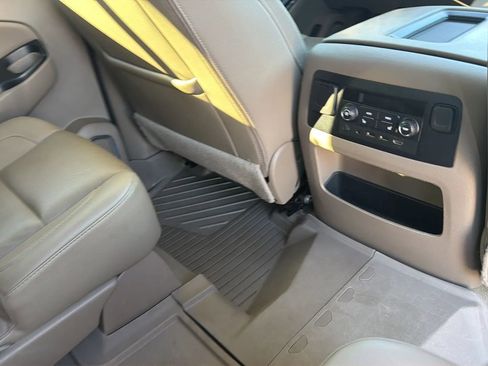 Used 2018 GMC Yukon SLT w/ Premium Edition image 74