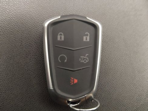 Used 2020 Chevrolet Equinox LT FWD image 32